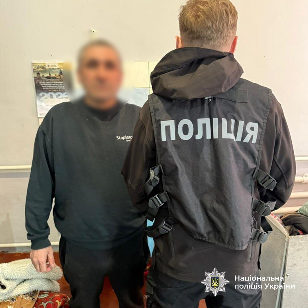 Наркотики в консервах, павербанках, роутерах и телефонах: полиция заблокировала наркотрафик в два режимных объекта. Фото и видео