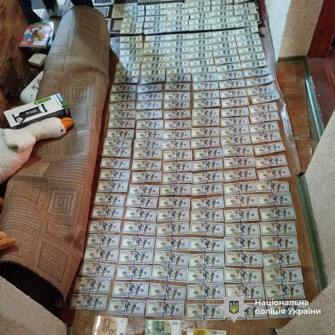 Наркотики в консервах, павербанках, роутерах и телефонах: полиция заблокировала наркотрафик в два режимных объекта. Фото и видео