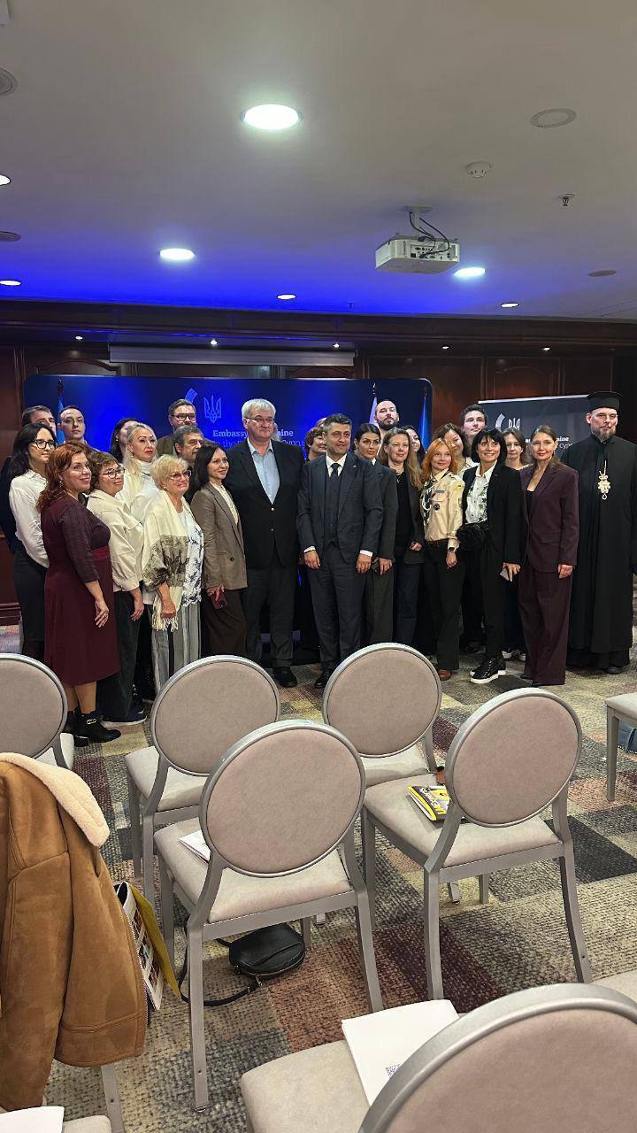 "Кипр, более полувека живущий с болью оккупации, понимает борьбу Украины". Интервью с послом Сергеем Нежинским