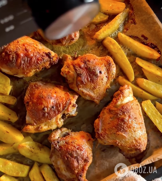 Как вкусно запечь картофель с куриными голенями для обеда: самый простой рецепт