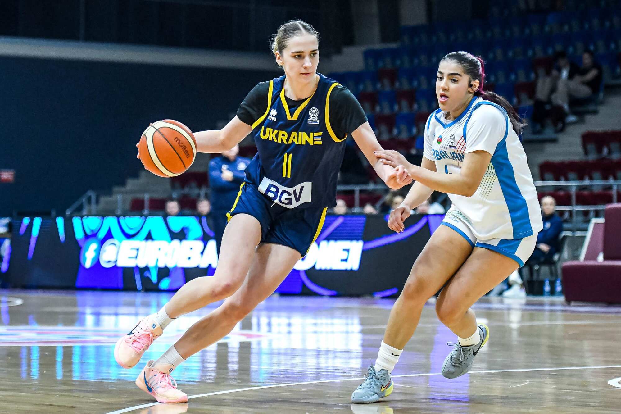 "Почему я должна знать русские песни?" Форвард Украины рассказала, как на финише отбора на ЧЕ-2027 выкручивались без капитана, а в Австрии нас приравнивают к РФ