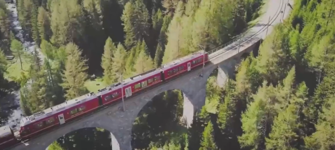 Имеет 100 вагонов: где курсирует самый длинный поезд в мире