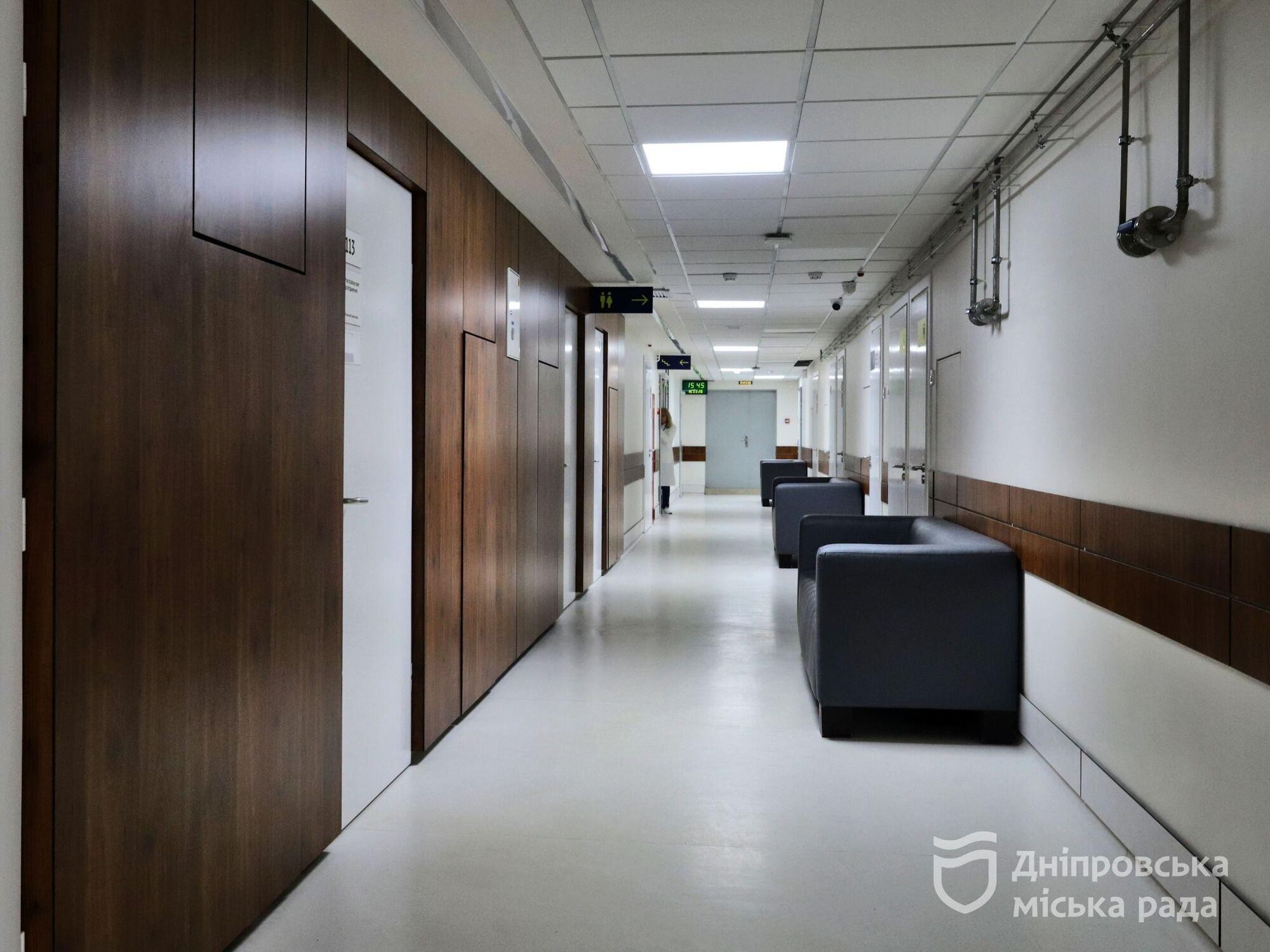 В Днепре завершили комплексную реконструкцию одного из корпусов Больницы скорой медицинской помощи