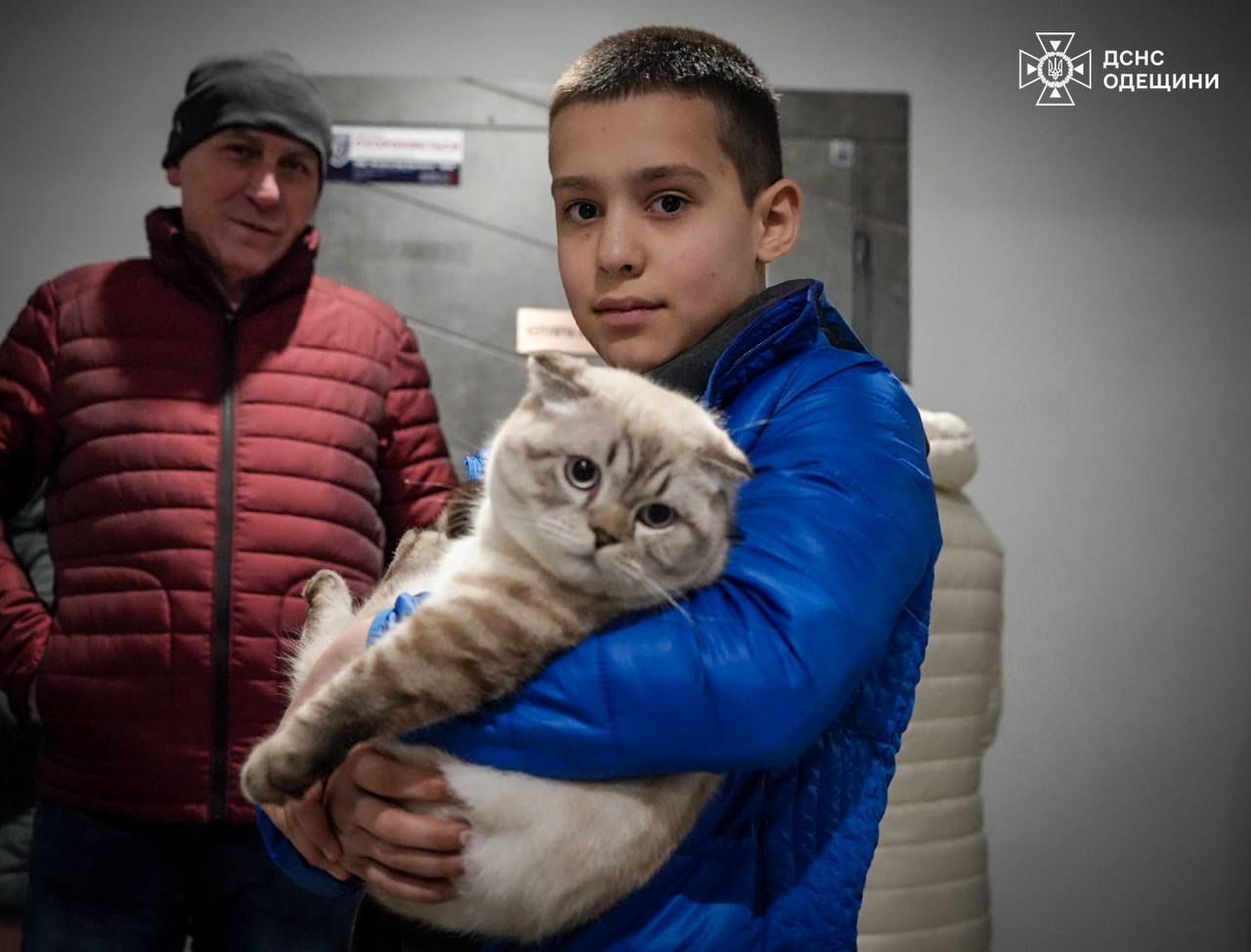 Оккупанты массированно ударили по Одессе: повреждены дома, есть пострадавшие. Фото