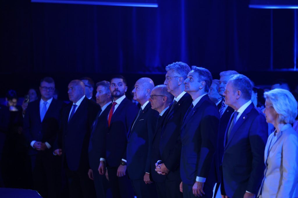 Порошенко принял участие в юбилейном собрании ЕНП