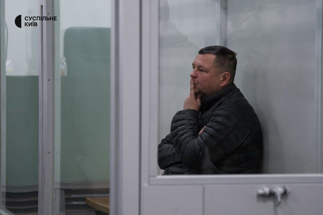 Хабарі й тиск на бізнес: які запобіжні заходи суд обрав високопосадовцям СБУ та посереднику