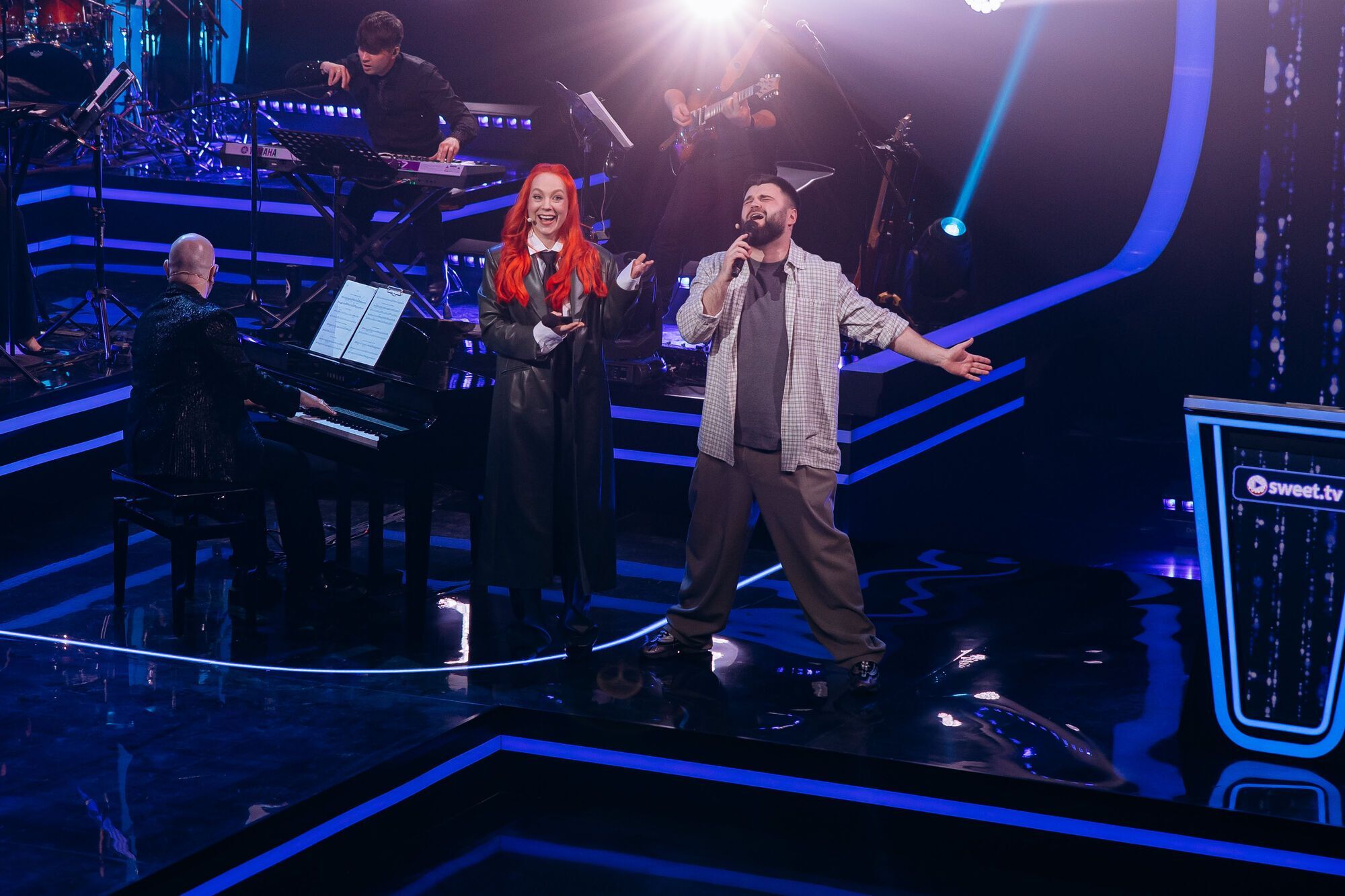 Прем'єра "Вгадай мелодію" на Sweet TV: зірки губляться у власних треках