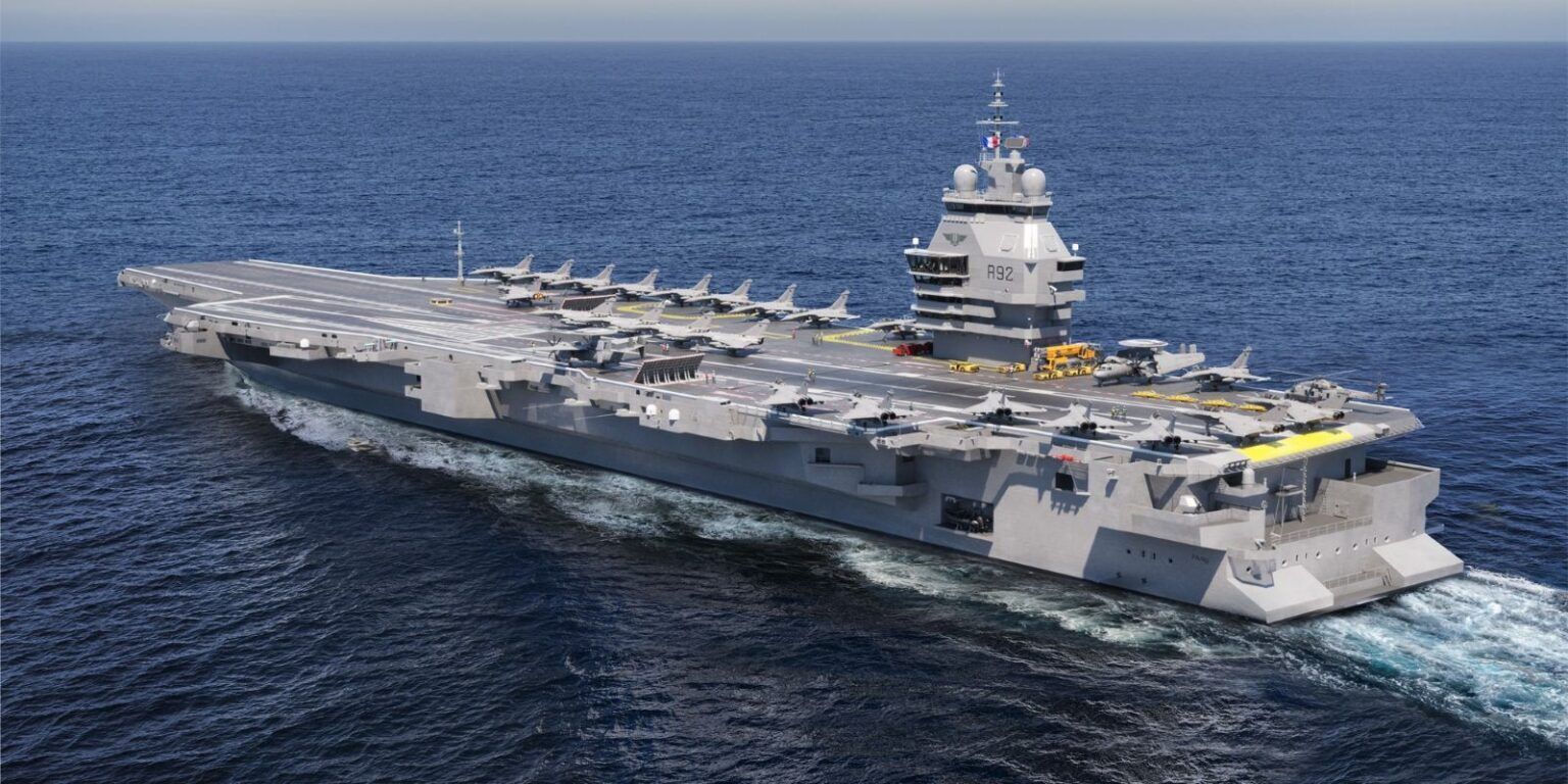 "Дух опору": Макрон оголосив назву і вартість нового гігантського атомного авіаносця Франції