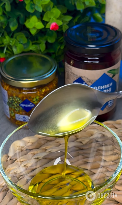 Греческий салат, как в ресторанах: чем заправлять вкуснее всего