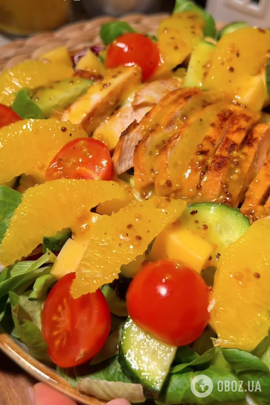 Смачний овочевий салат із філе, апельсинами та гірчичним соусом: рецепт ідеальної страви для великоднього столу