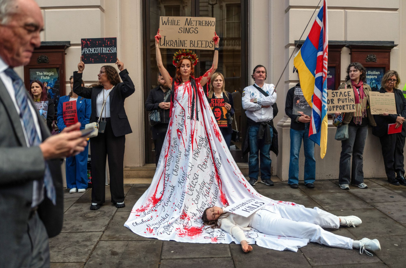 Оперная звезда Монастырская объяснила, почему путинистку Нетребко возвращают на мировые сцены, и вспомнила, как та пригласила ее домой