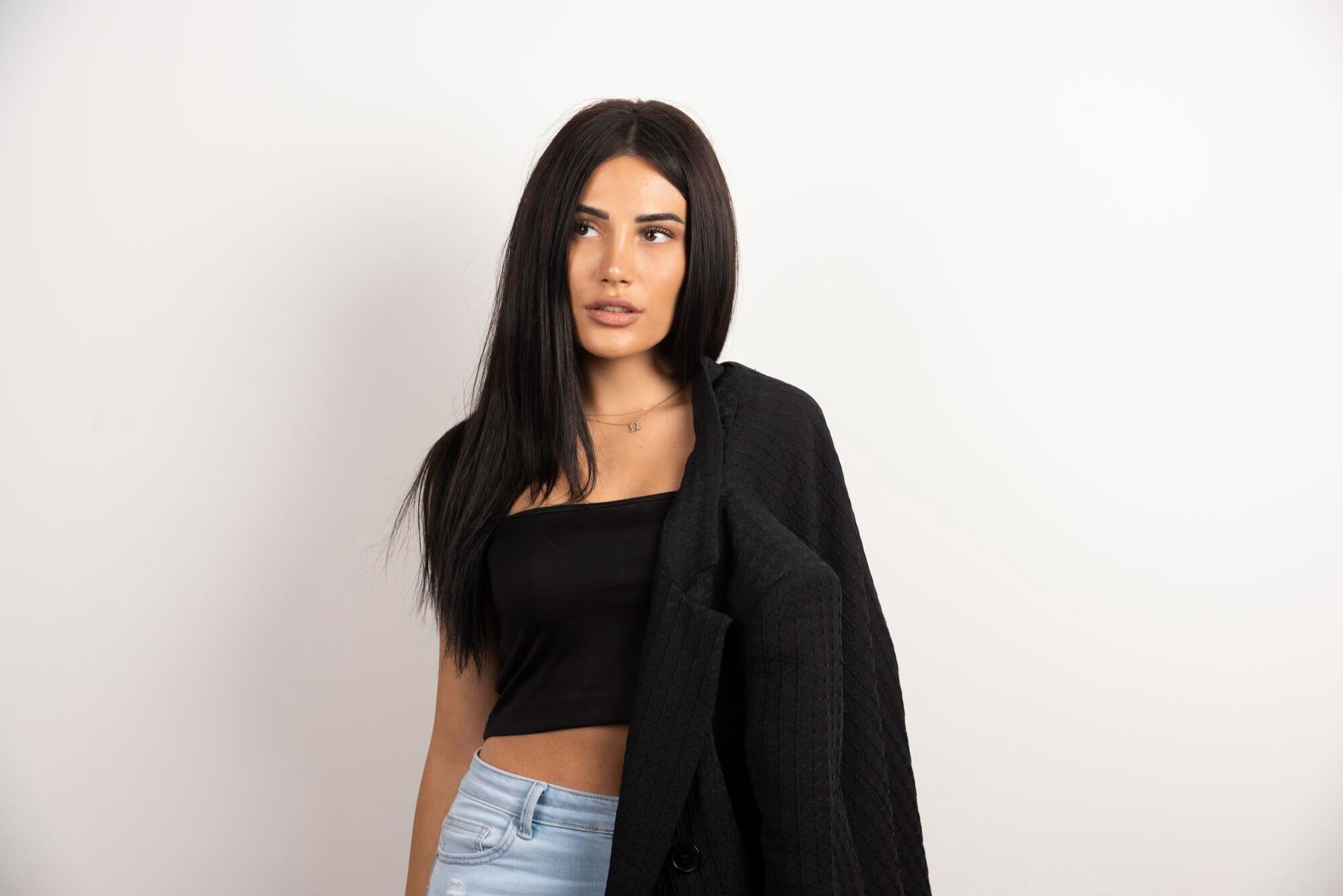 Какие цвета волос добавляют возраста: избегайте их после 50