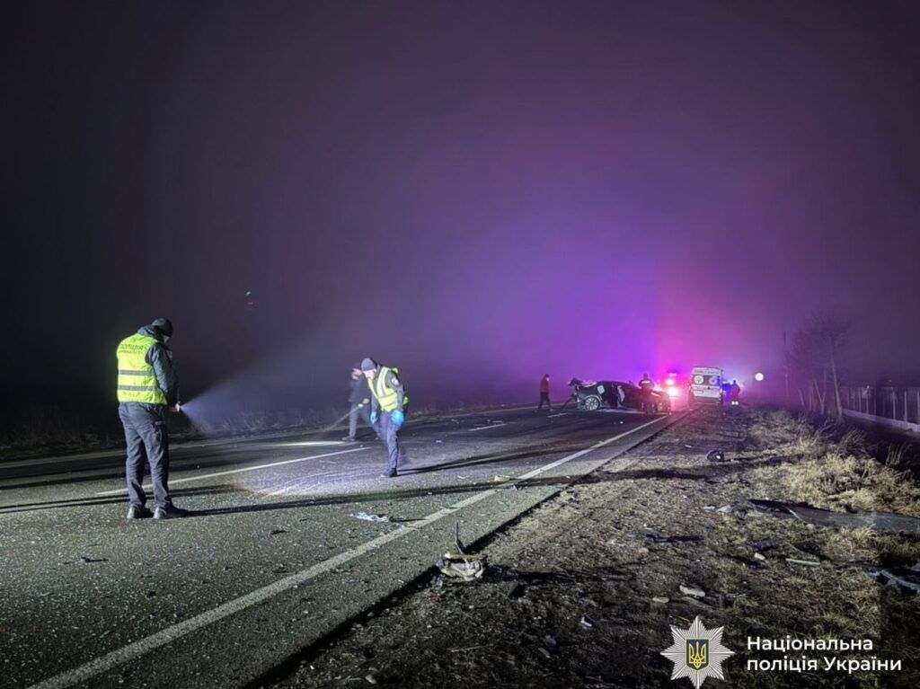 "Страшная боль": в ДТП на Прикарпатье погибли жена и 9-летняя дочь франковского предпринимателя. Фото