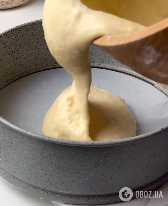 Легкий заливний пиріг із ковбасою та броколі: найлегший рецепт смачної альтернативи хлібу