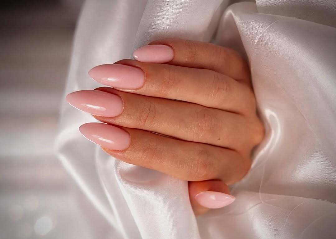 Вечная роскошь: какой маникюр выбрать этой весной, чтобы выглядеть дорого