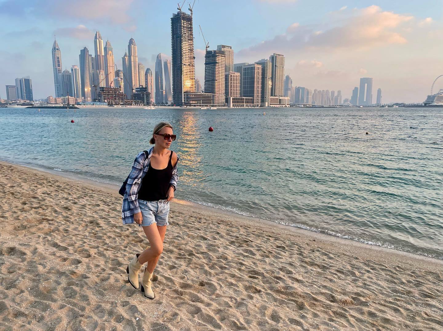 "Багато з того, що розганяють медіа, неправда". Василіса Фролова – про Дубай під вибухами, штраф у 2 млн за фото в Instagram та консервацію з України