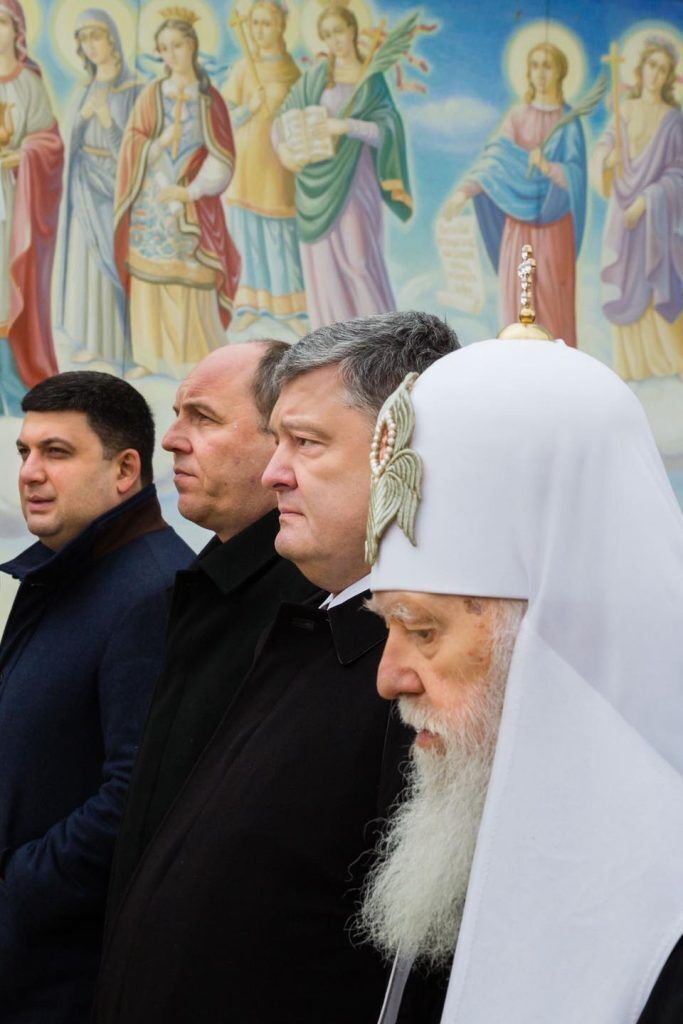 "Был великим украинцем и вошел в историю государства": Порошенко отреагировал на смерть Филарета