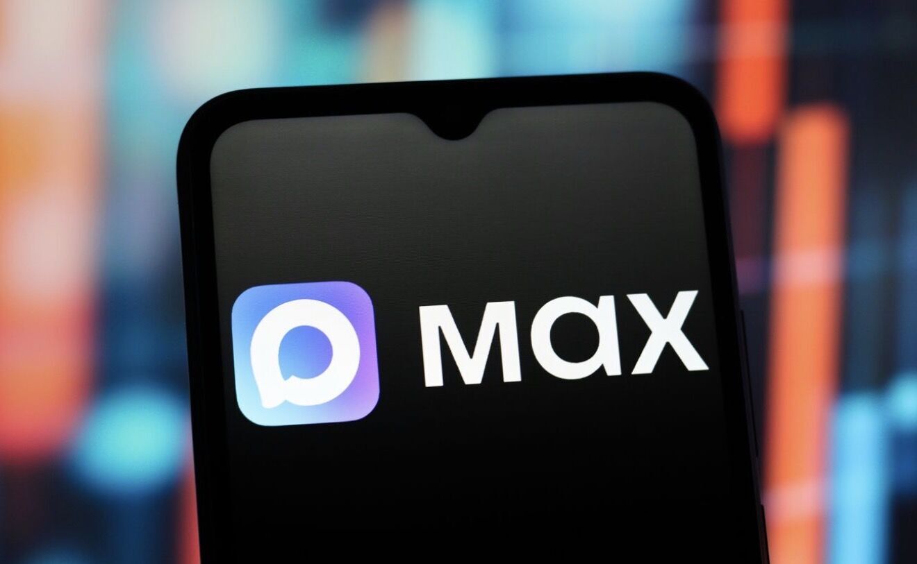 "Мы и до Max доберемся": Зеленский посоветовал России переходить сразу на бумажную почту