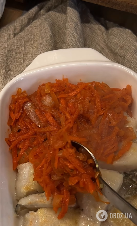 Как вкусно приготовить хек с овощами на обед: рецепт в на сковородке