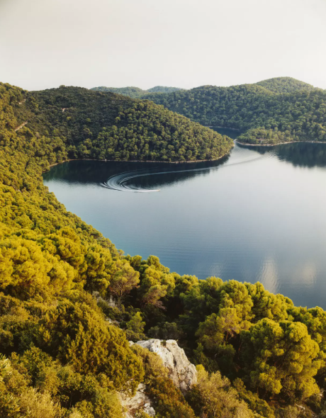 Лучшие озера Европы для летнего отпуска: топ направлений