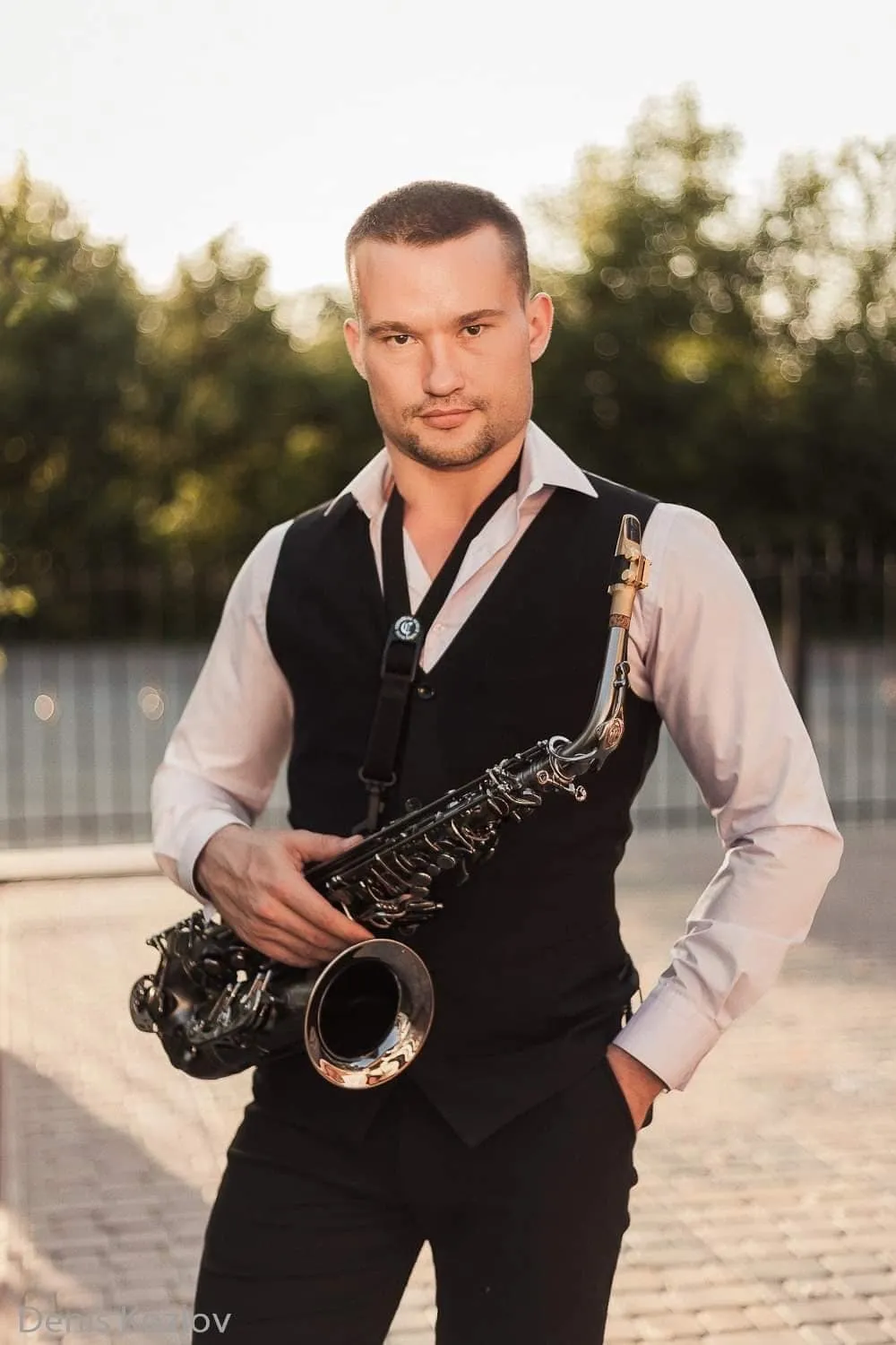 Мечтал вернуться к музыке после войны: на фронте погиб артист оркестра Дмитрий Гладиренко