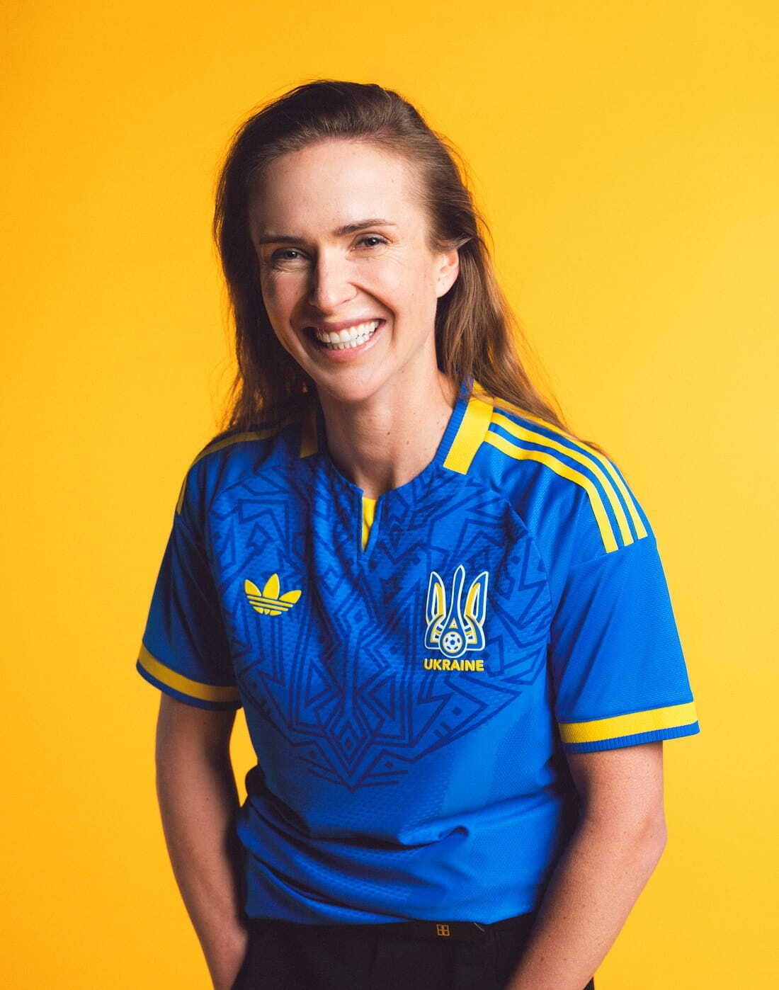 Збірна України з футболу офіційно отримала нову форму для ЧС-2026, викликавши критику у вболівальників. Фотофакт