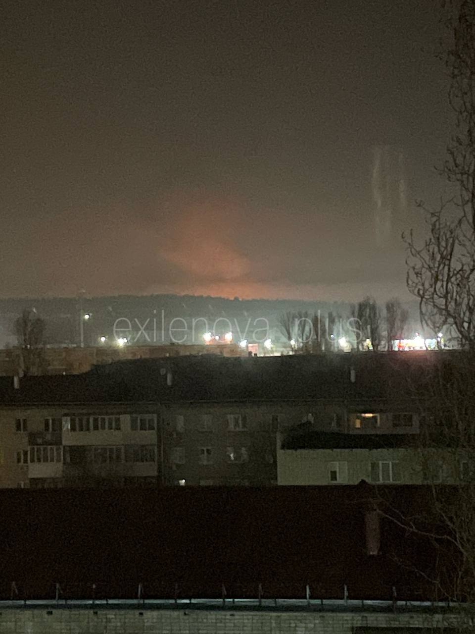 В российском Тольятти дроны поразили важный химзавод: вспыхнул пожар. Фото и видео