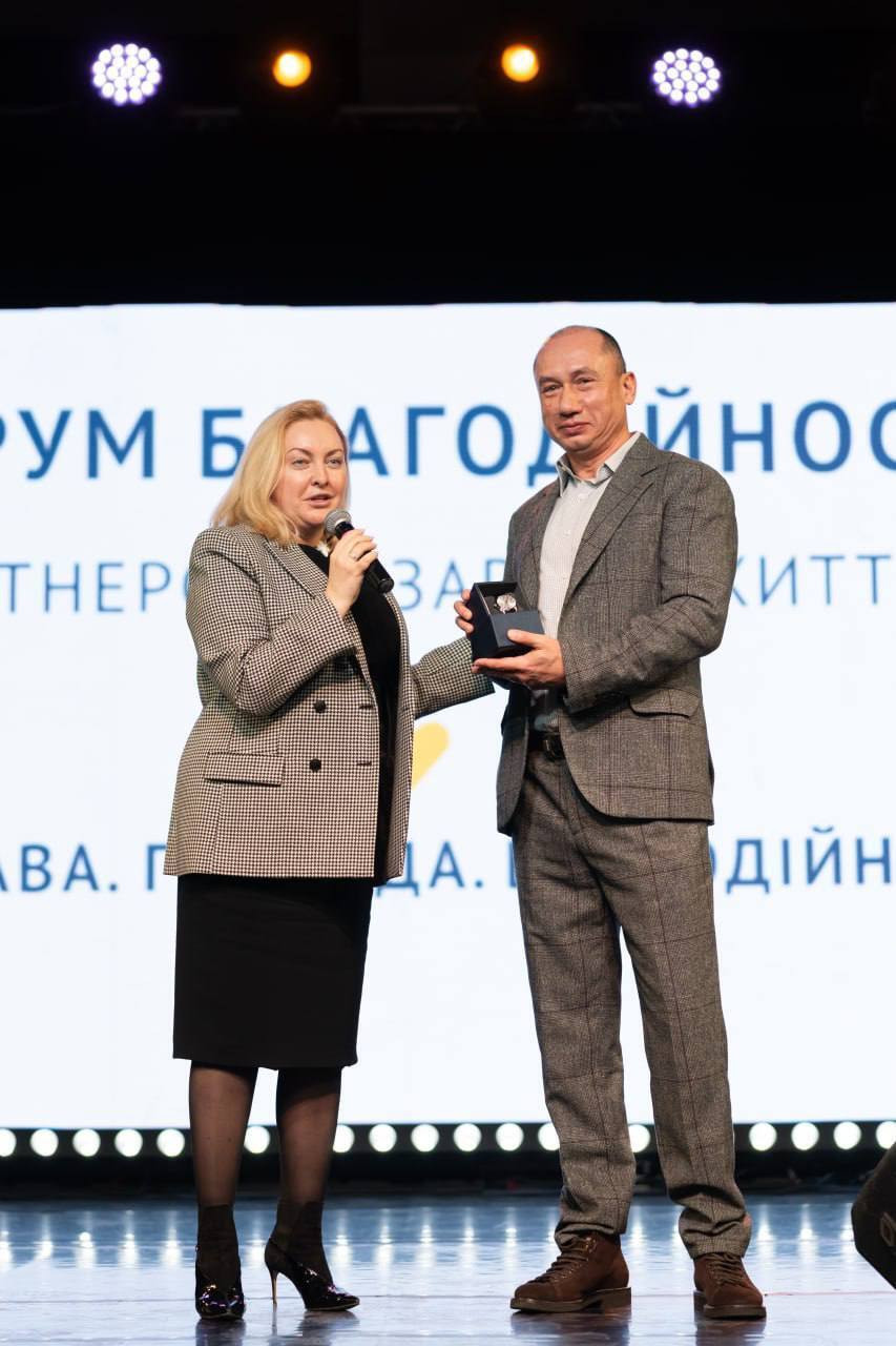 Денис Парамонов презентував стратегічний план благодійності на два роки