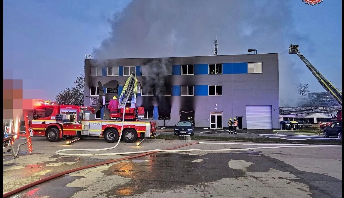 На заводі, який підпалили в Чехії, виготовляли дрони для України – медіа