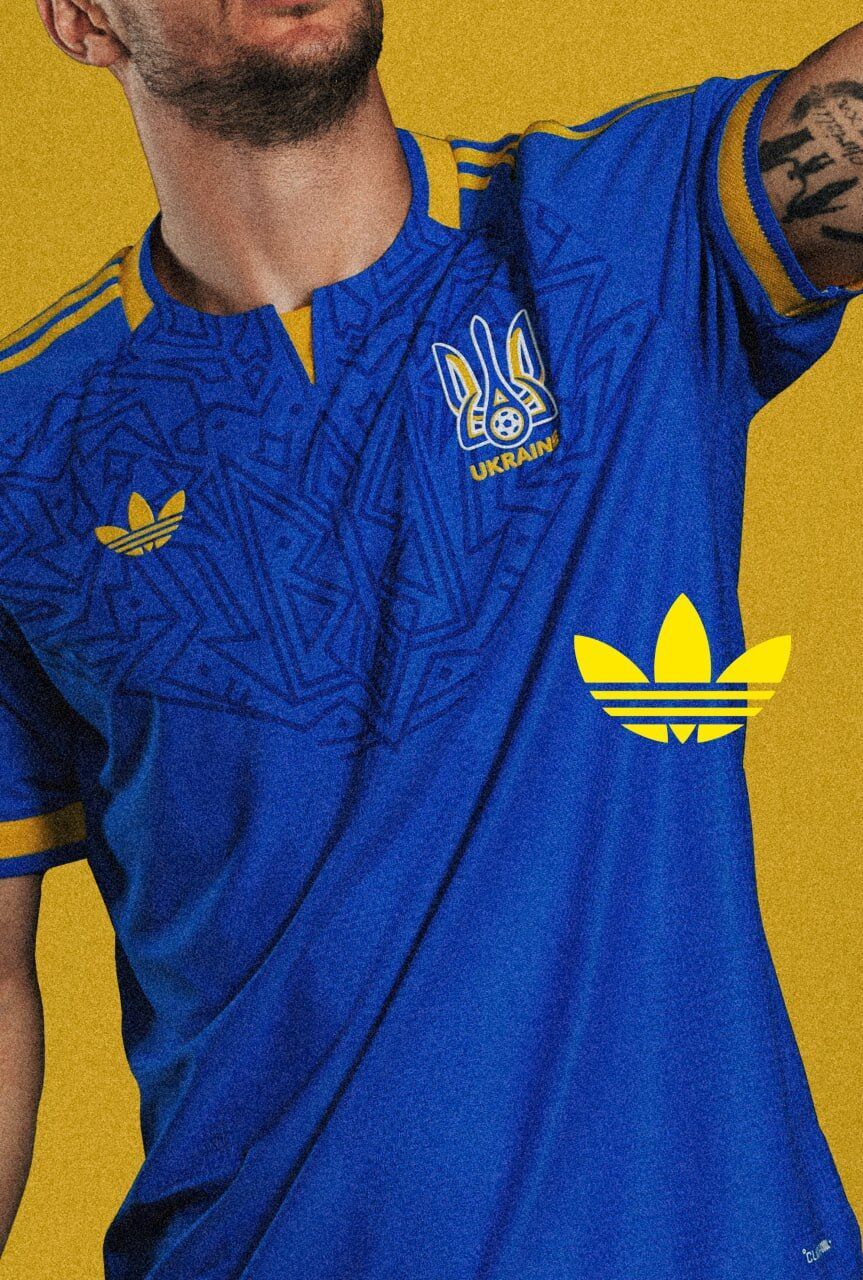 Збірна України з футболу офіційно отримала нову форму для ЧС-2026, викликавши критику у вболівальників. Фотофакт