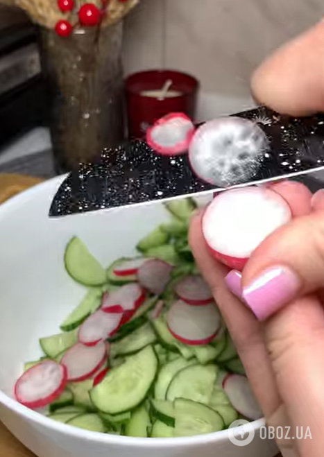 Найсмачніший весняний салат з редискою та зеленою цибулею: заправляється сметаною