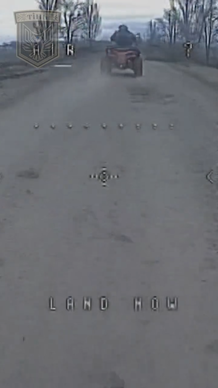 Смертельные "покатушки": военные показали, как ловко уничтожили оккупанта на квадроцикле. Видео