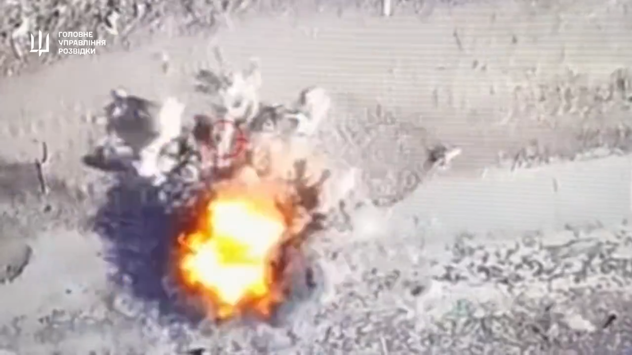 Працюють вдень і вночі: у ГУР показали, як б’ють ворога на Запорізькому напрямку. Відео