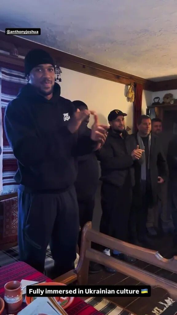 "...у понівечений війною Київ". Український вчинок Джошуа викликав ажіотаж у британських медіа