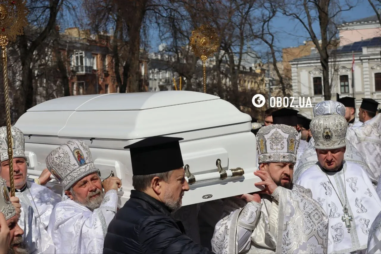 Украинцы прощаются с патриархом Филаретом: все детали, фото и онлайн-трансляция