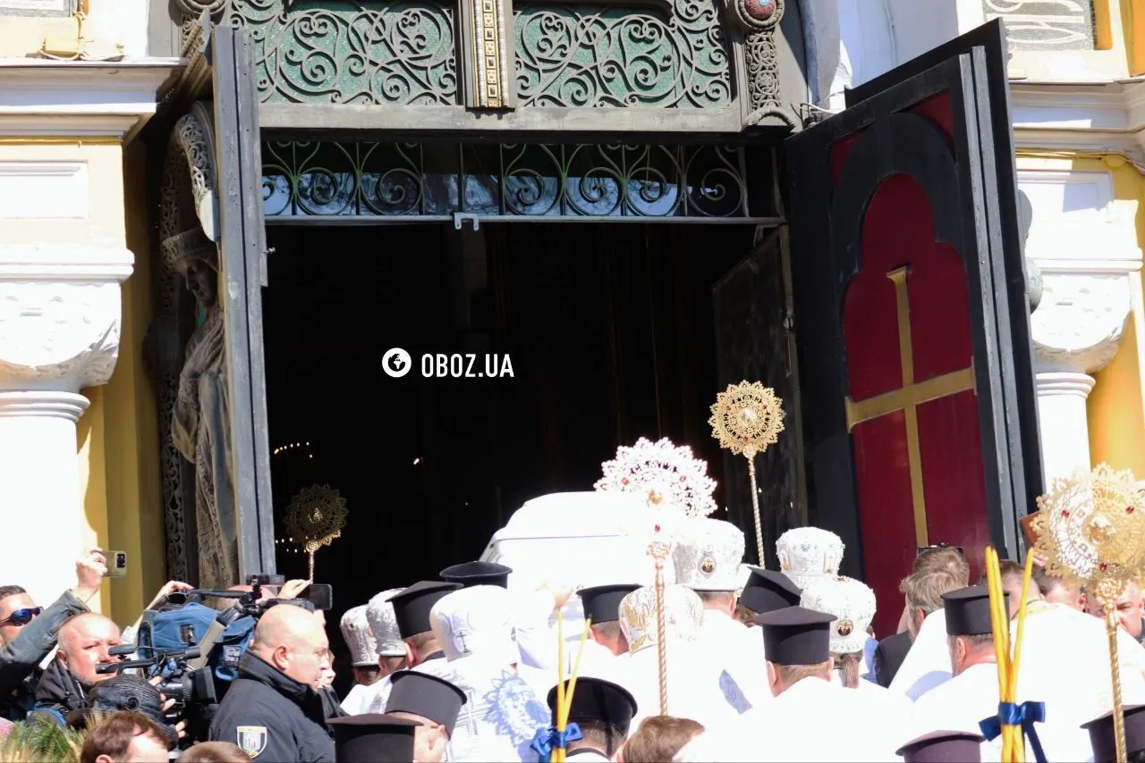 Украинцы прощаются с патриархом Филаретом: все детали, фото и онлайн-трансляция