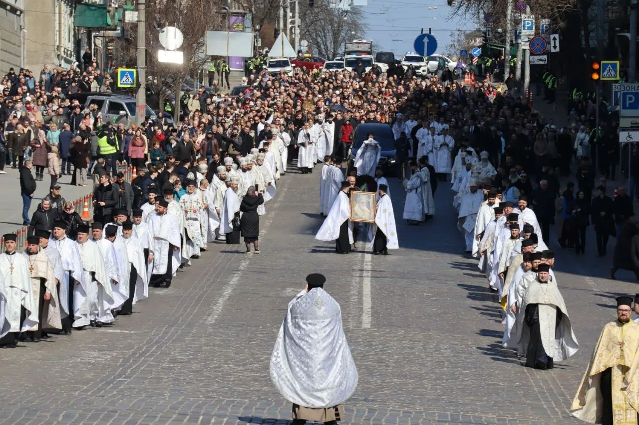 Украинцы прощаются с патриархом Филаретом: все детали, фото и онлайн-трансляция
