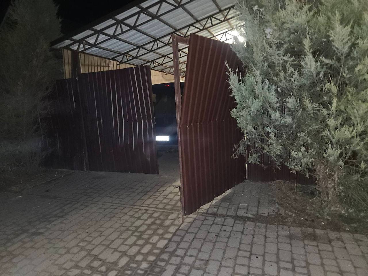 Російські дрони атакували Київщину: пошкоджені 3 підприємства. Фото