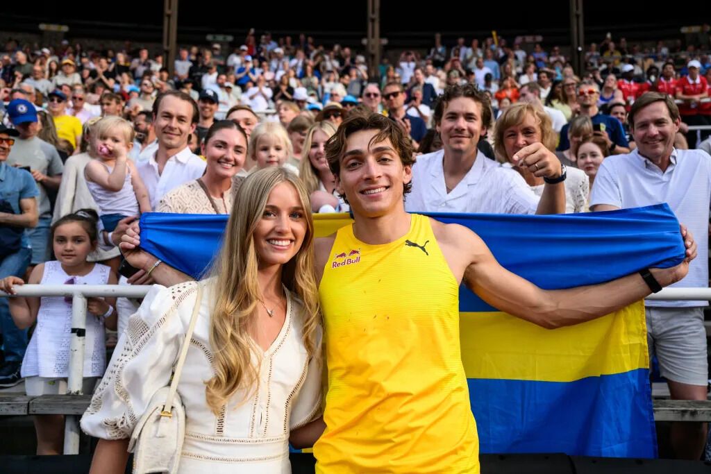 "Новий Бубка" таємно одружився з красунею-моделлю. Фото