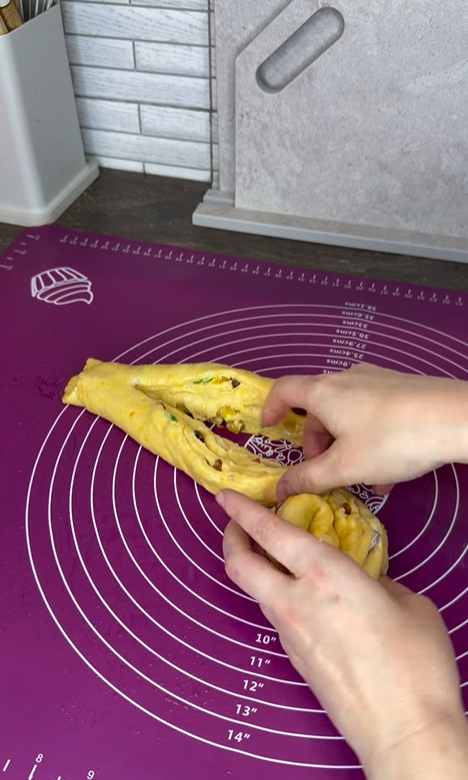 Великодні крафіни на дріжджах: як приготувати пухке тісто