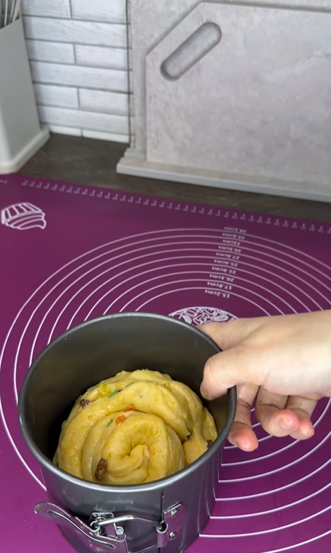 Великодні крафіни на дріжджах: як приготувати пухке тісто