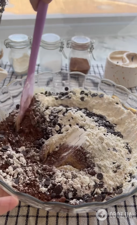 Смачне домашнє печиво з шоколадом для дітей: як приготувати