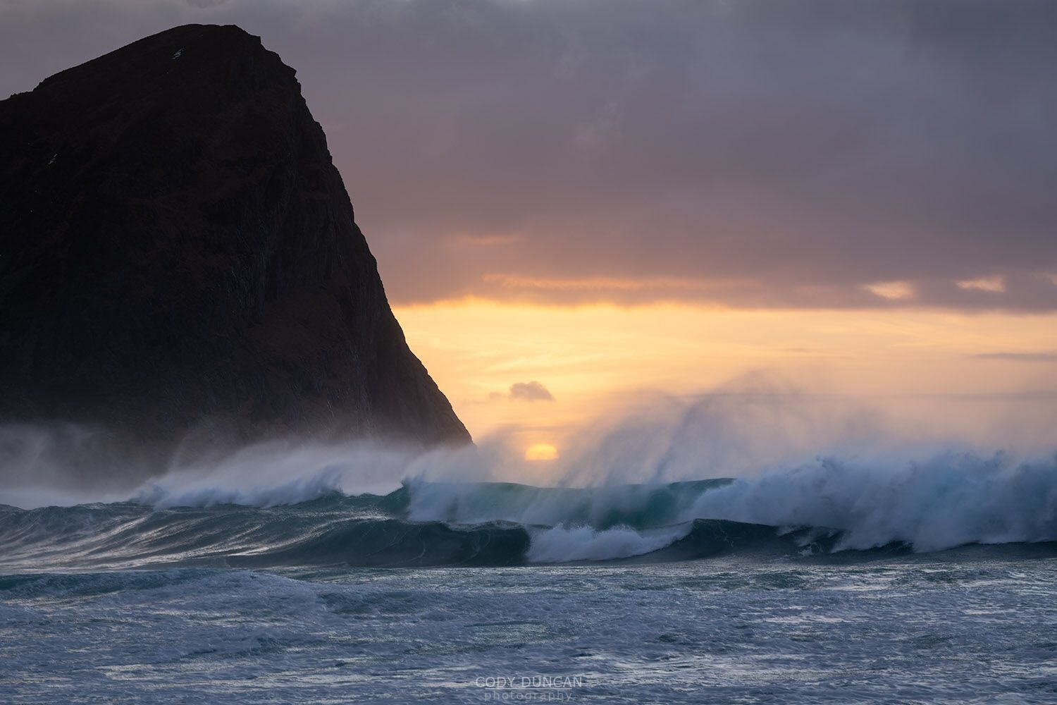 Лучшие места для серферов в Европе: там волны как в кино