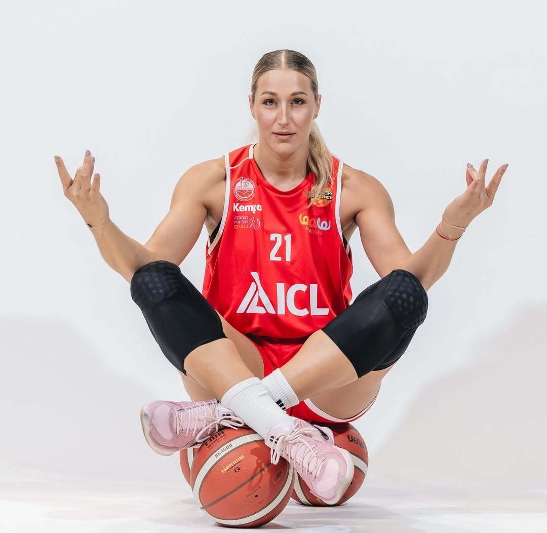 "В Ізраїлі почувалася безпечніше, ніж в Україні": лідер збірної зізналась, що думають в Італії про нашу війну і чому Туреччина – це лотерея