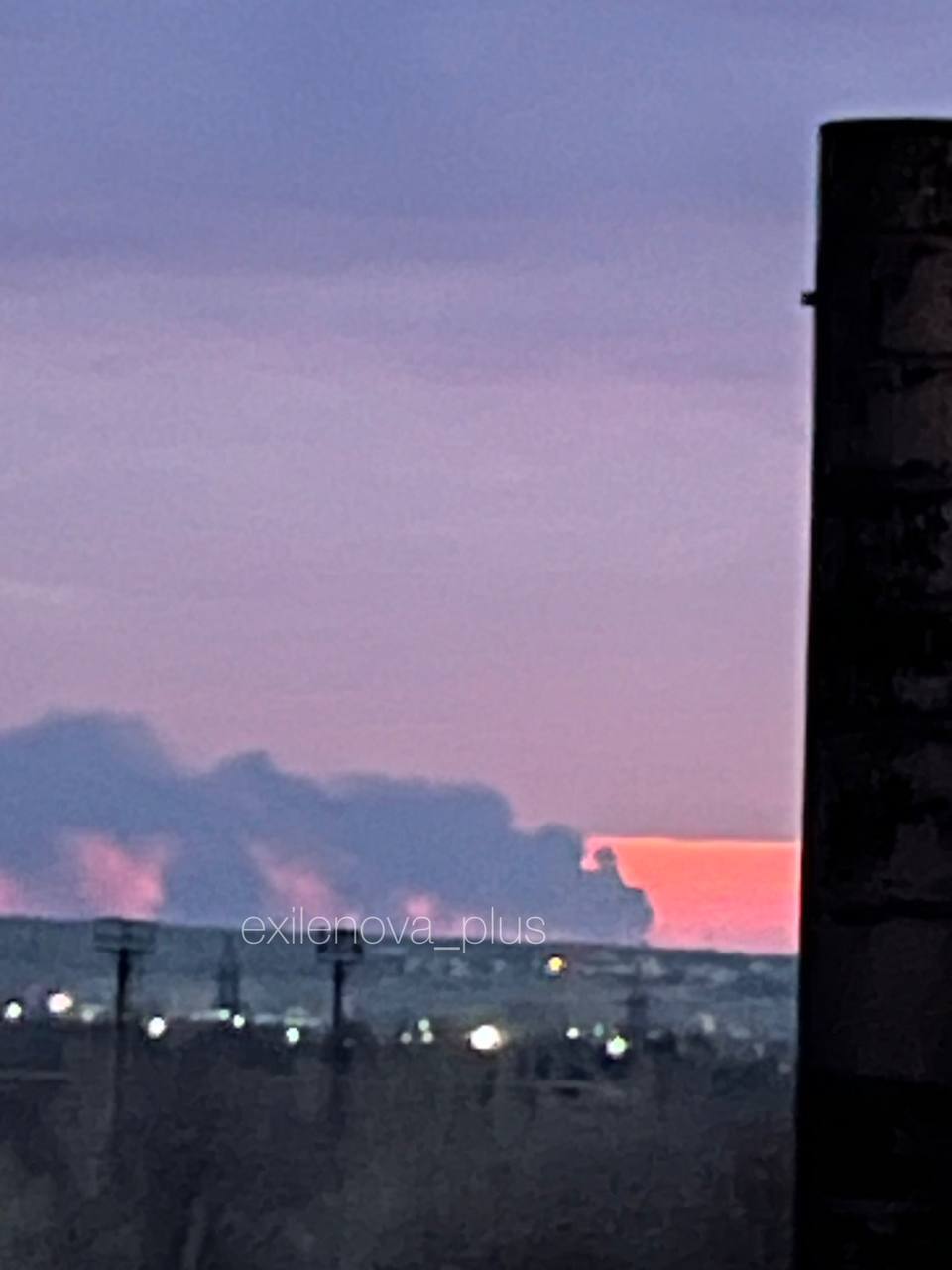 В окупованому Луганську прогриміли вибухи: піднявся дим. Фото