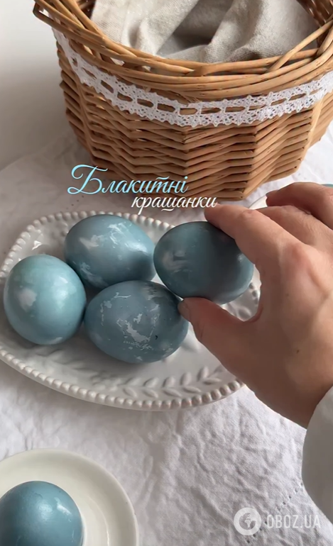 Як пофарбувати яйця у блакитний колір: ідея з натуральними барвниками на Великдень