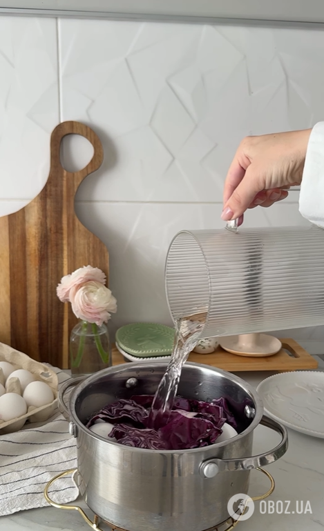 Як пофарбувати яйця у блакитний колір: ідея з натуральними барвниками на Великдень