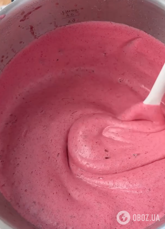 Легкий ягодный десерт без теста, сахара и выпекания: делимся лучшим рецептом