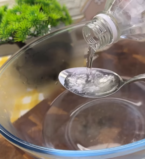 Как сделать необычные крашанки на Пасху: поможет продукт, который есть на каждой кухне