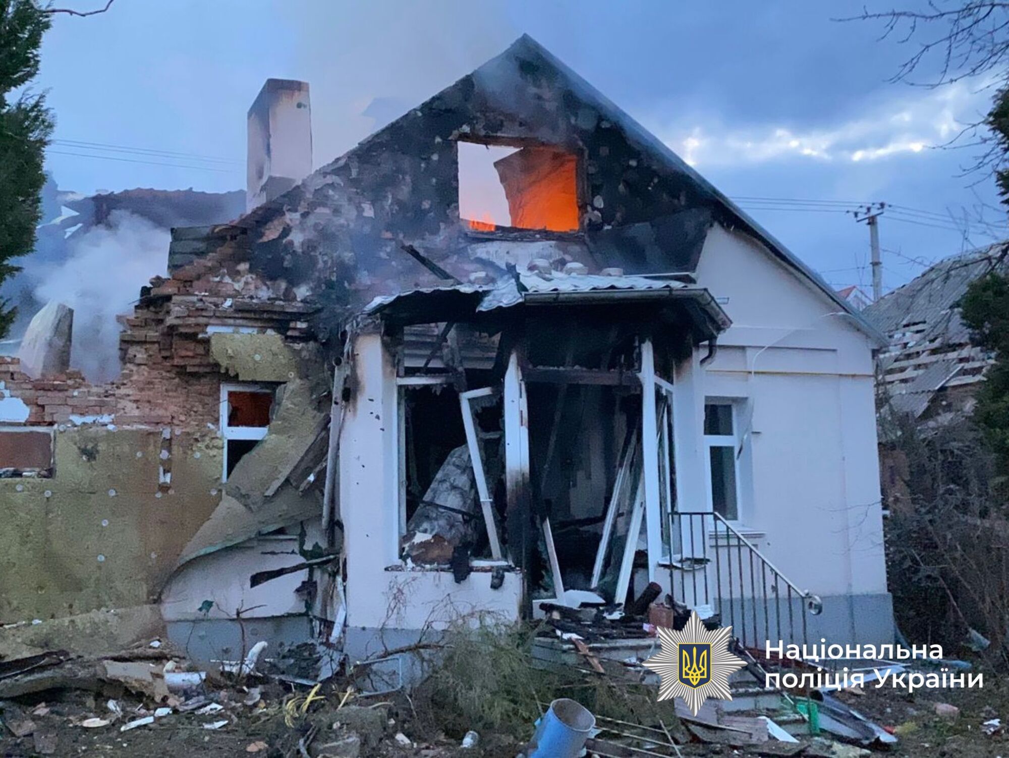 РФ посреди дня запустила сотни дронов по Украине: пострадал роддом в Ивано-Франковске, погибли люди. Все подробности